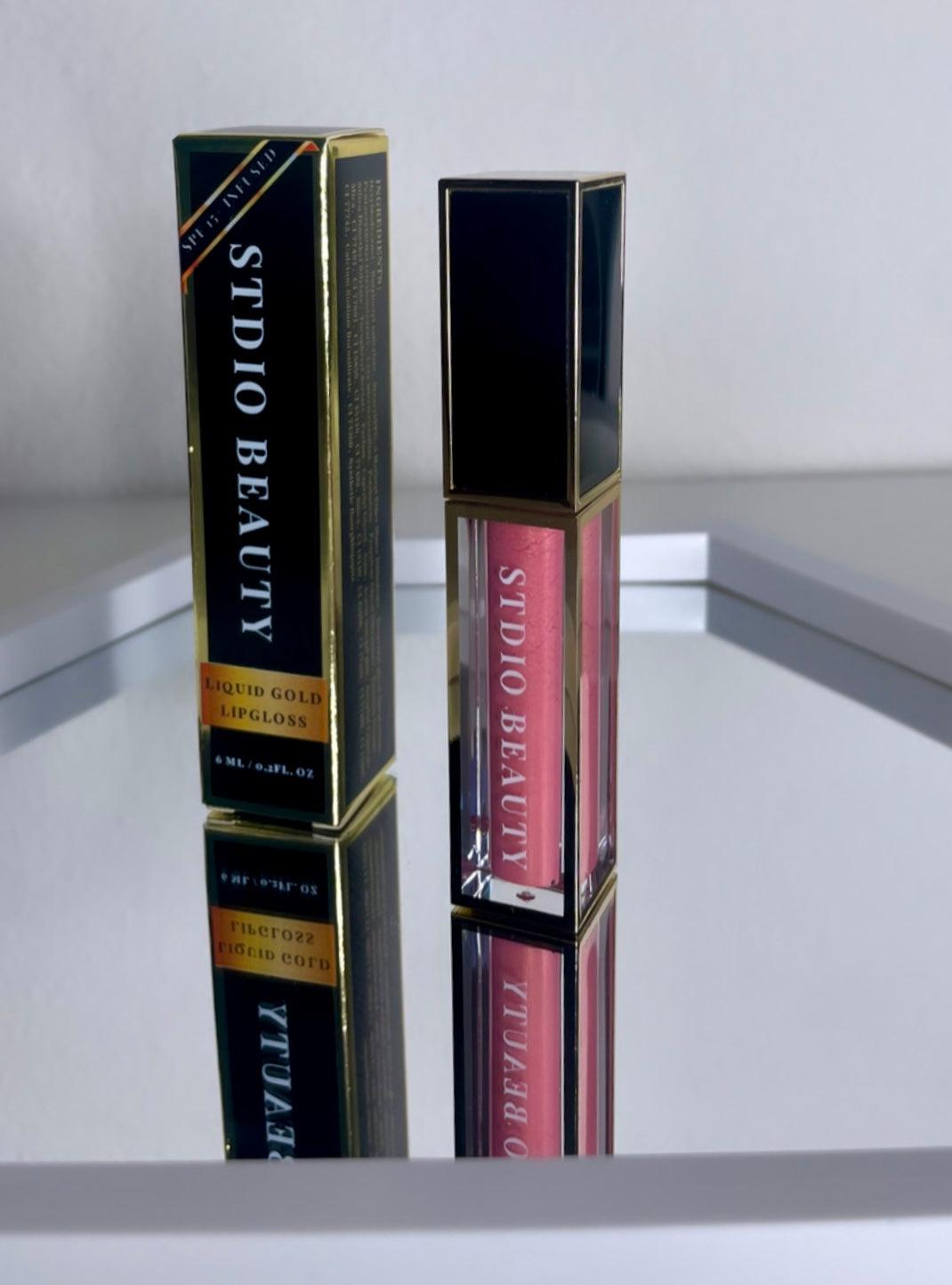 PREMIERE | LIQUID GOLD LIP GLOSS.