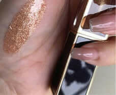 DIVA | LIQUID GOLD LIP GLOSS.